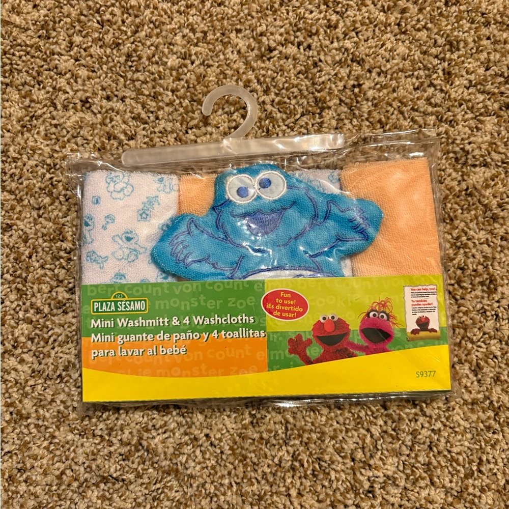 Plaza Sésamo Mini Washmitt & 4 Washcloths – Cookie Monster & Friends